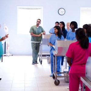 What is the difference between a medical examiner and a forensic pathologist