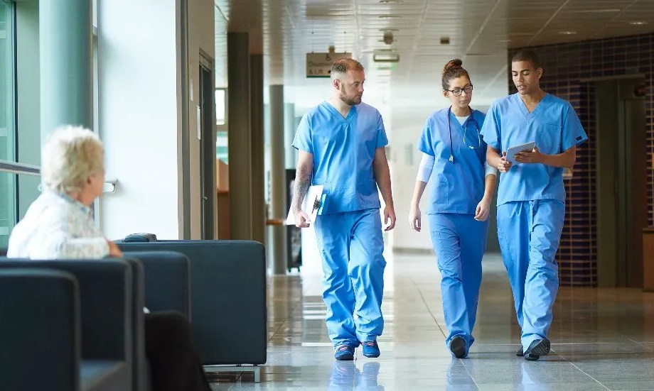 What is a medical residency program and what to expect?