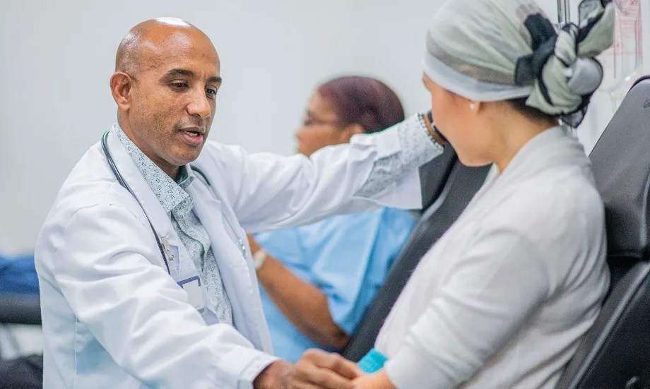 What is an oncologist?