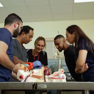 MUA students in the anatomy Lab