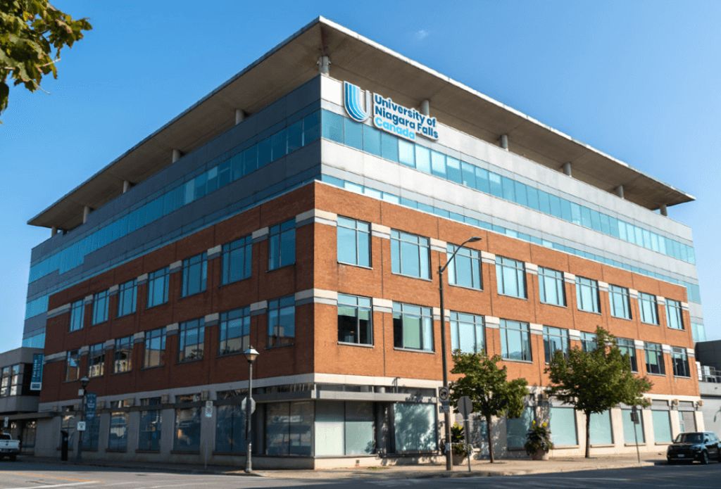 University of Niagara Falls Canada